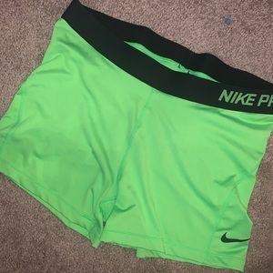 Nike Pro